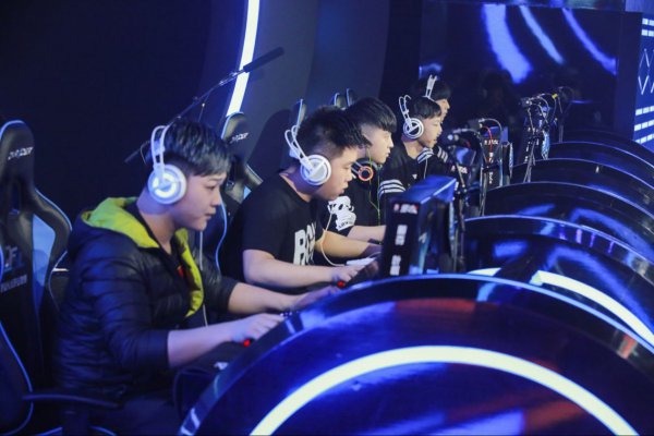 持续的高强 持续的高强