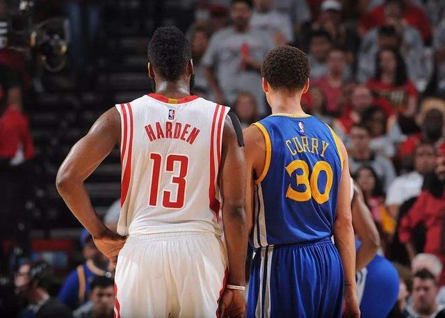 另一位前锋 另一位前锋