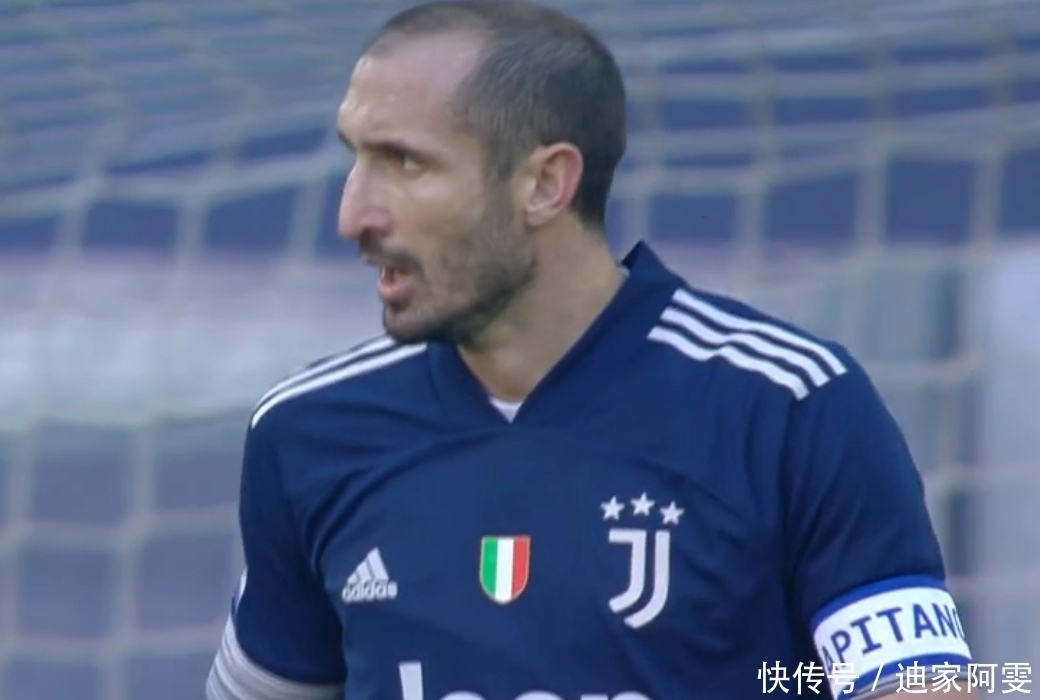 或比分紧咬 或比分紧咬